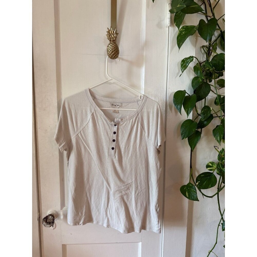 Panama Jack men’s size X-large white shirt